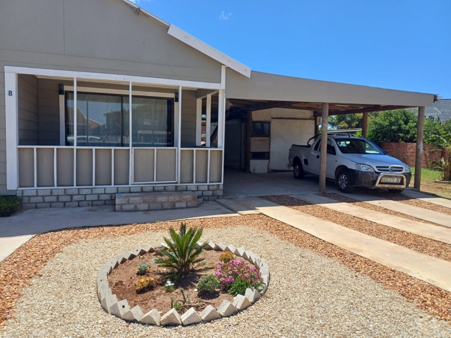 2 Bedroom Property for Sale in C Place Eastern Cape